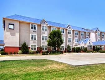 Microtel Inn & Suites by Wyndham Fort Worth South - Motel in Fort Worth , United States of America