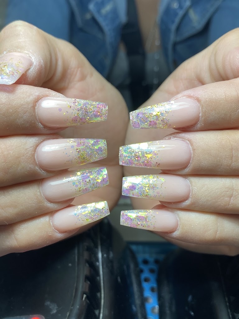 L & A Nails — Del propietario