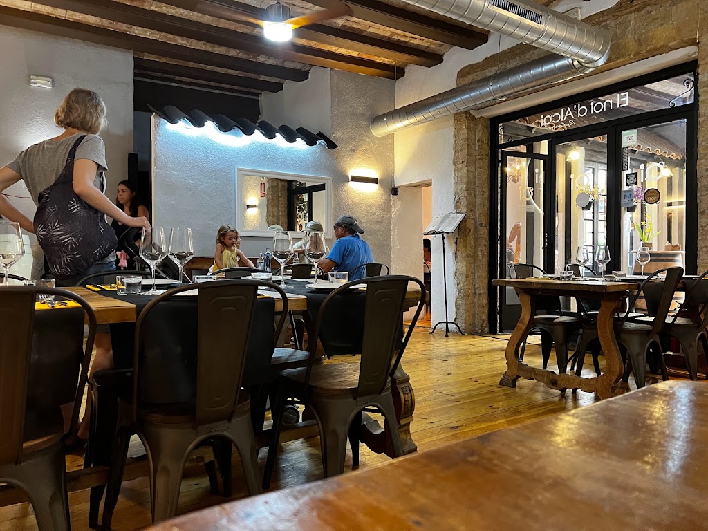 El Noi d'Alcoi Sitges — Ambiente