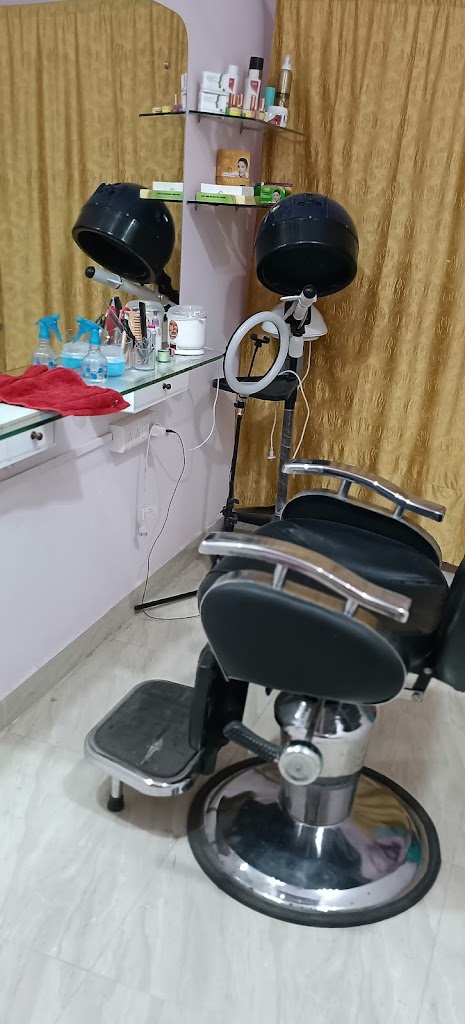 Safeena Makeover Best Parlour In Warangal Best Makeup Artist And Mahendi Artist In Warangal