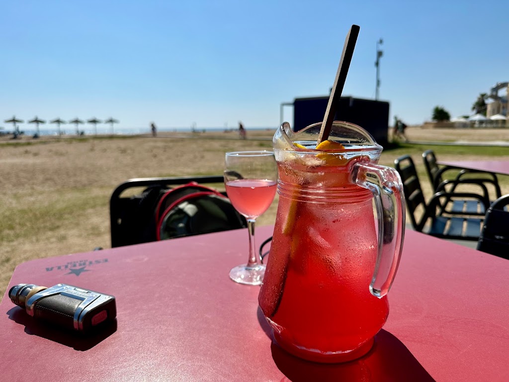 Arena Beach — Comida y bebida