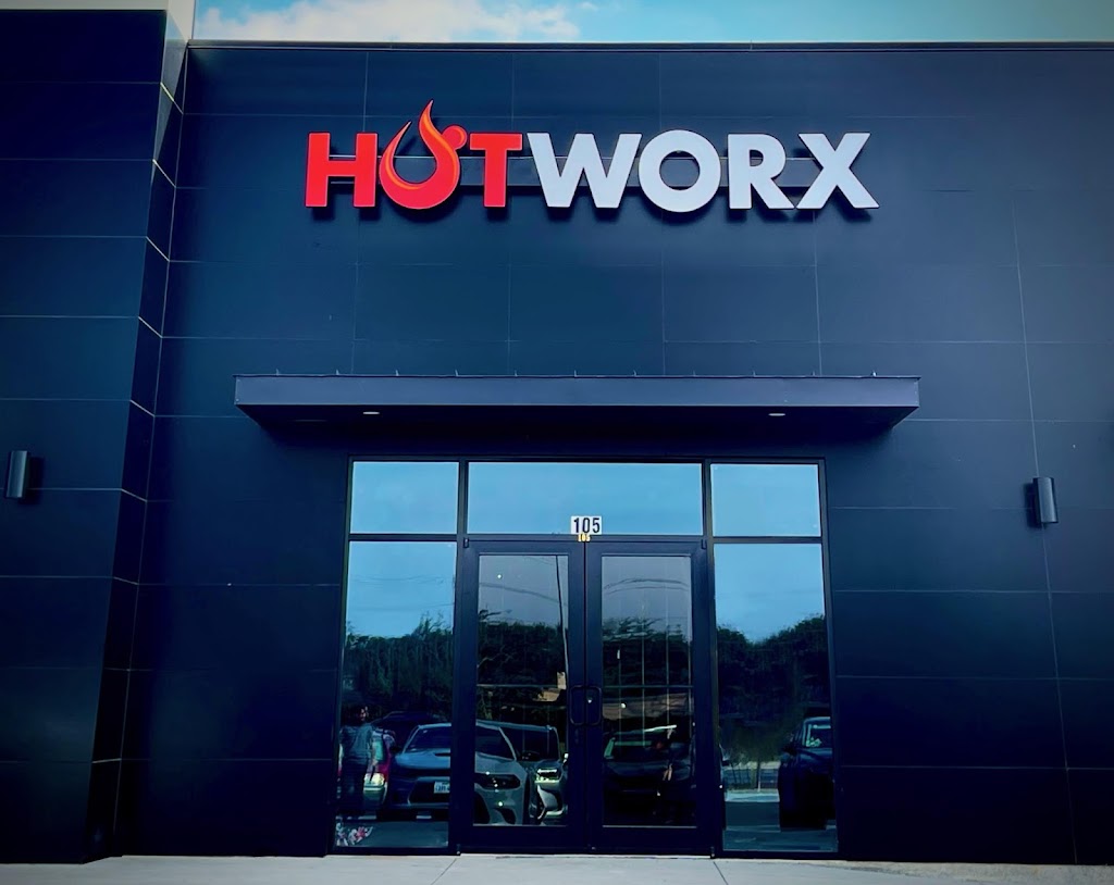  HOTWORX - Laredo, TX - Del Mar