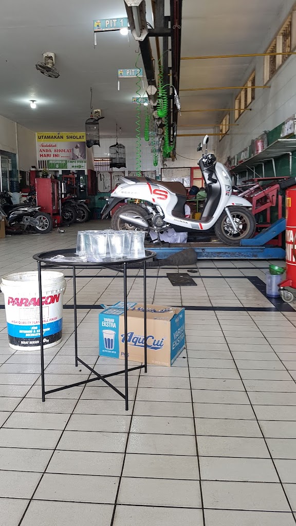 AHASS ADAM MOTOR