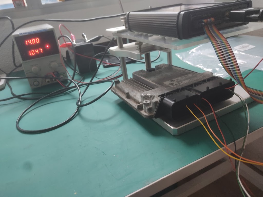 HGR Performance Reprogramar y optimizar Centralitas en Cantabria — Del propietario