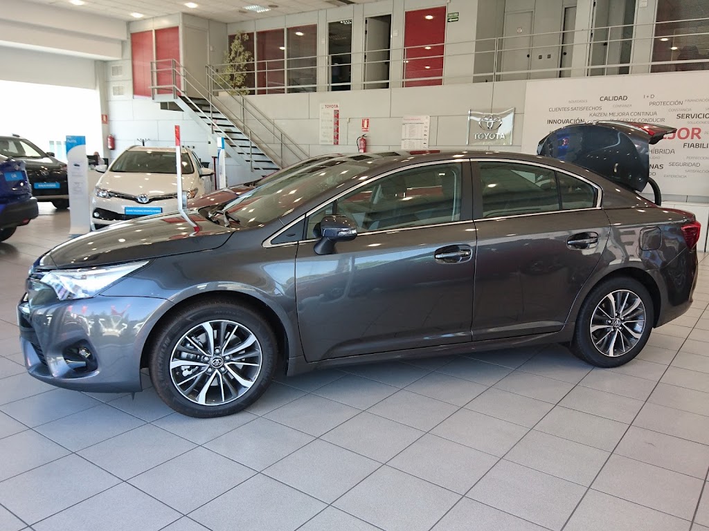 Concesionario Oficial TOYOTA Fuenlabrada - Gamboa Ecoauto — Interior