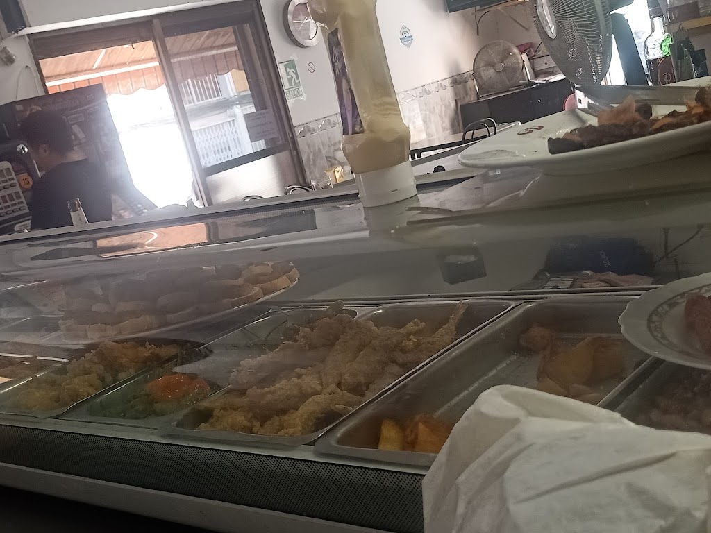 Los Claveles — Ambiente