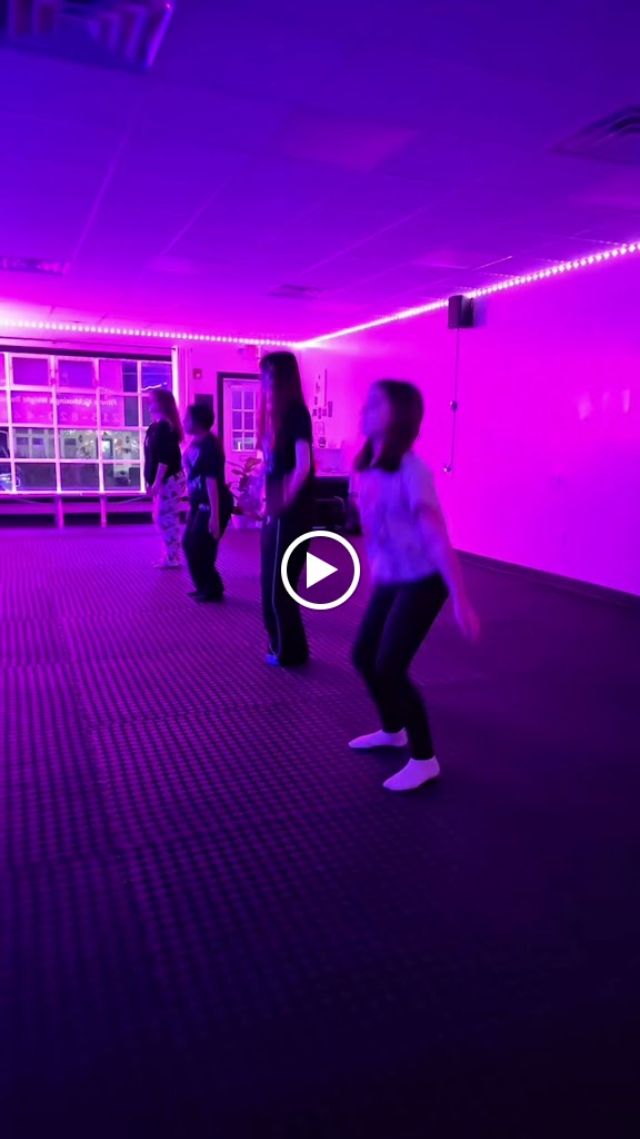  Women's Only GYM: Kerikick Fitness Kickboxing/ Weight Training & Youth Girls Fitness