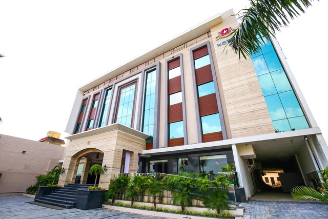 Oyo 22010 Hotel Stella Continental