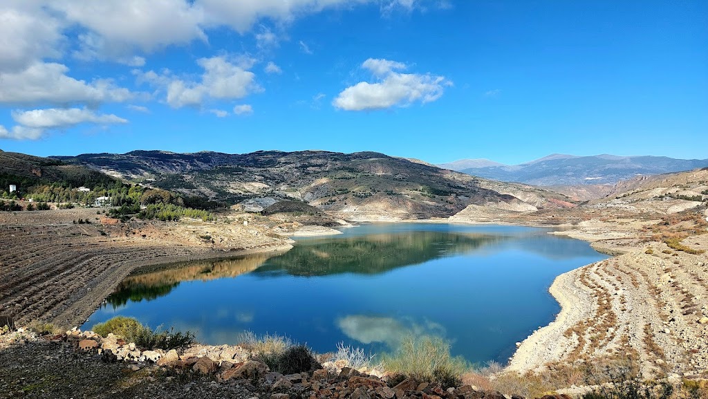 Embalse De BENINAR