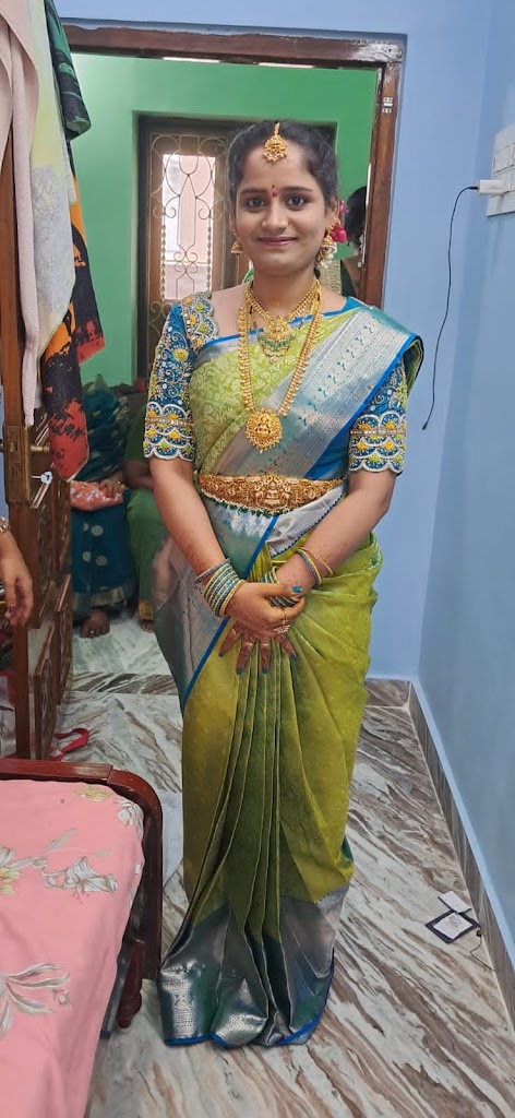 New Looks Beauty Clinic And Cosmetics