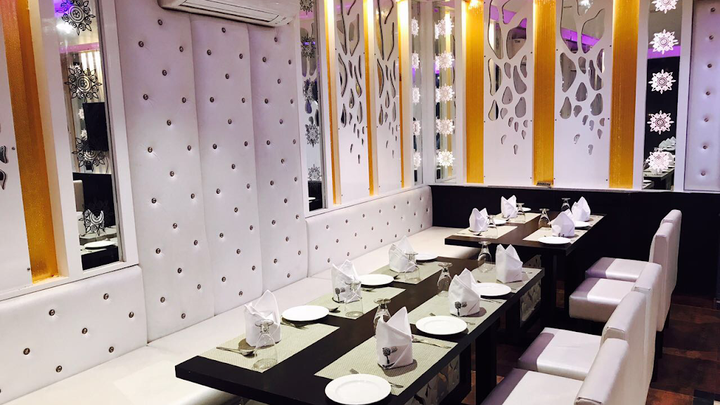 Hotel Amantran Yummy Tree Restaurant