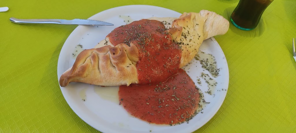 Restaurante Pizzeria Ales&Patricia — Calzone