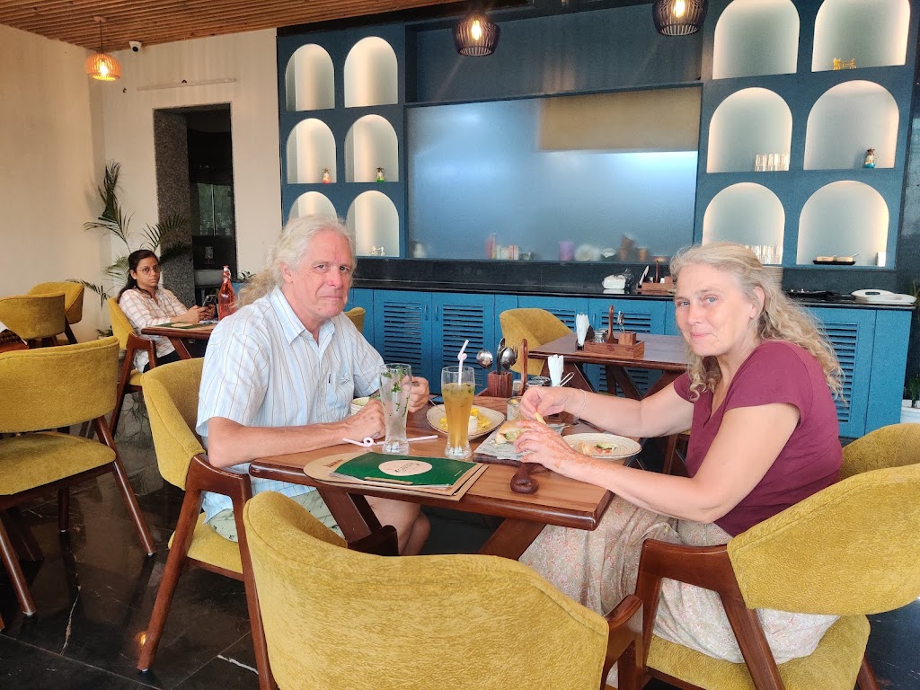 Cafesa Pure Veg Multi Cuisine Cafe And Restaurant
