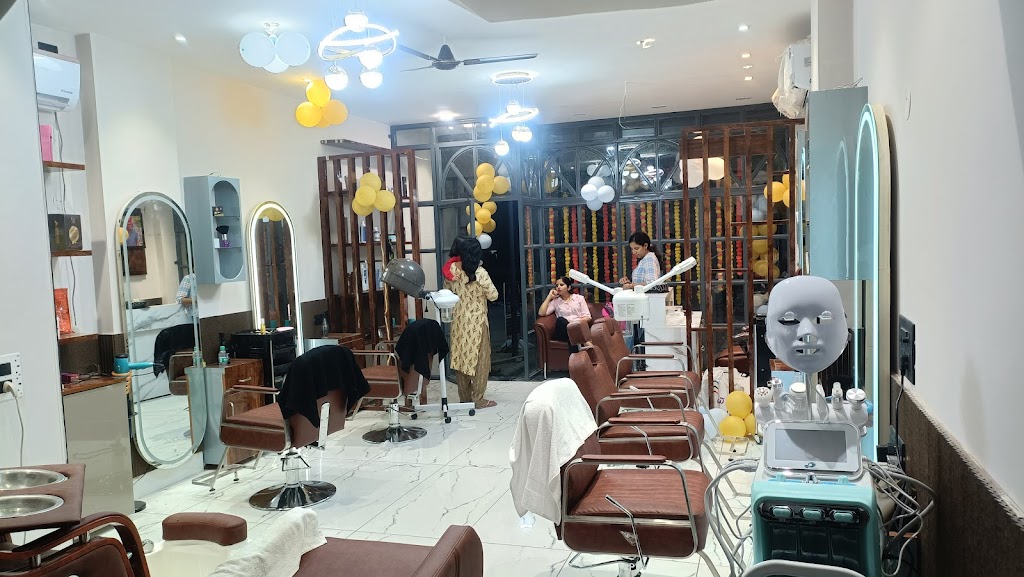 Arnk Unisex Salon Boutique