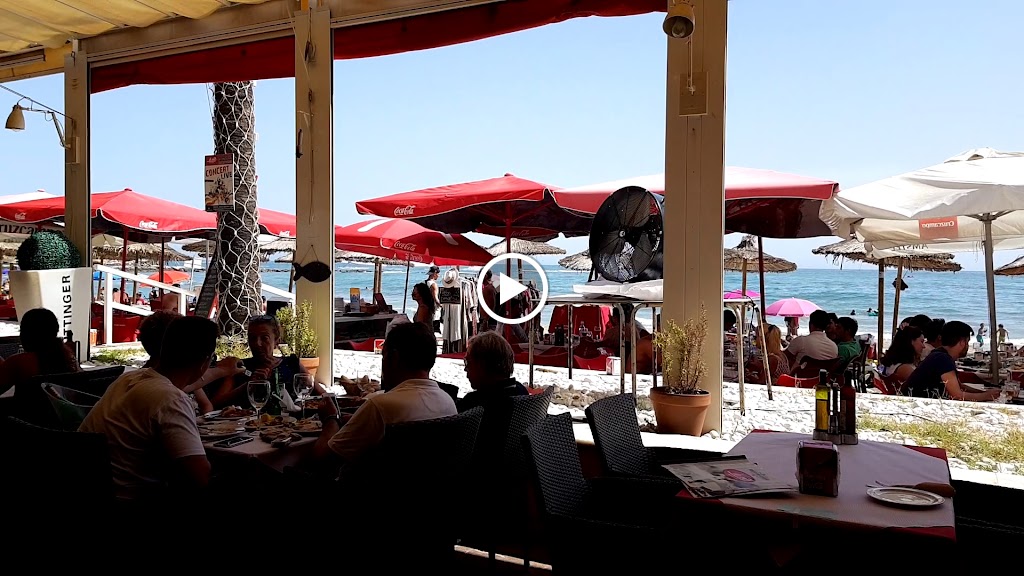 Restaurante/ Chiringuito La Red — Ambiente