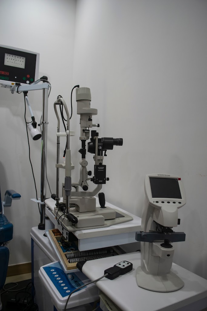 Shruta Eye Care Eye Hospital Dr Ajith H J