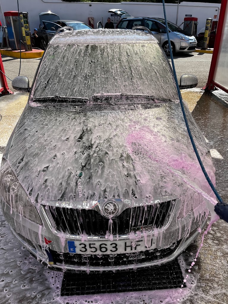 Non Stop Washes Autolavado. Car wash. — Servicio de lavado de coches