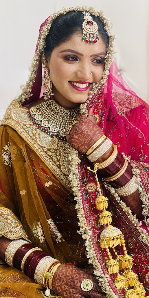 Beauty Zone Top 5 Ladies Salons Beauty Parlor Bridal Makeup Makeup Academy And Training