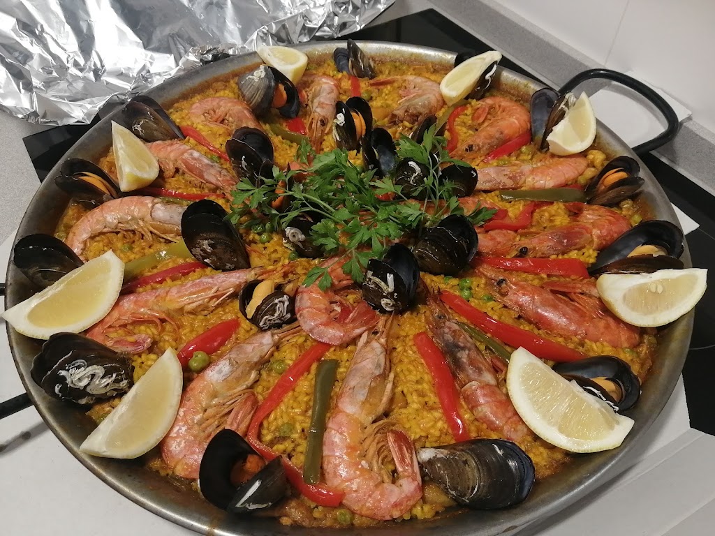 Rostisseria Navarro — Comida y bebida