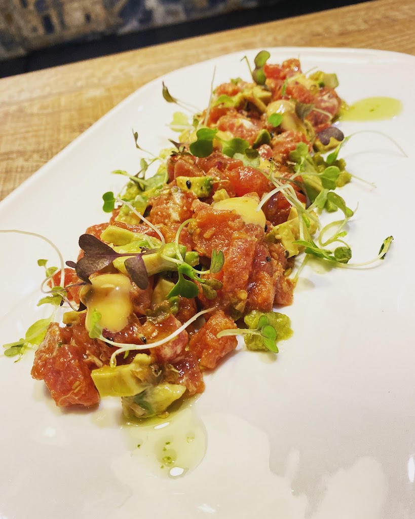 RESTAURANTE CASA LUIS — Comida y bebida