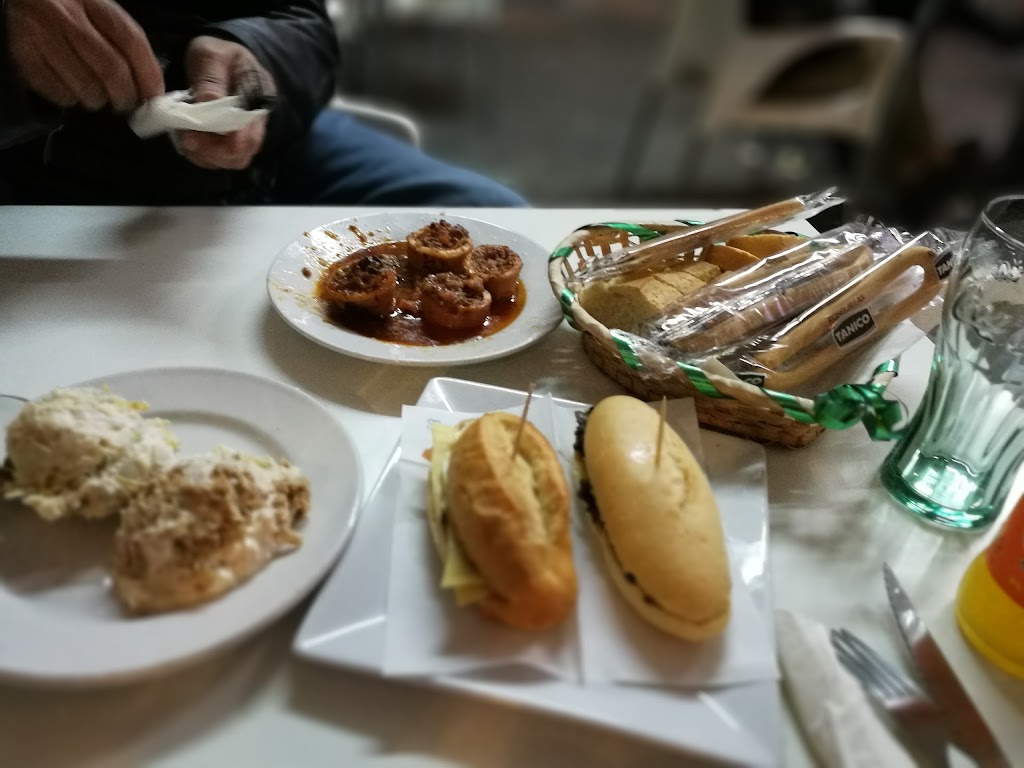 Bar Quintin — Comida y bebida