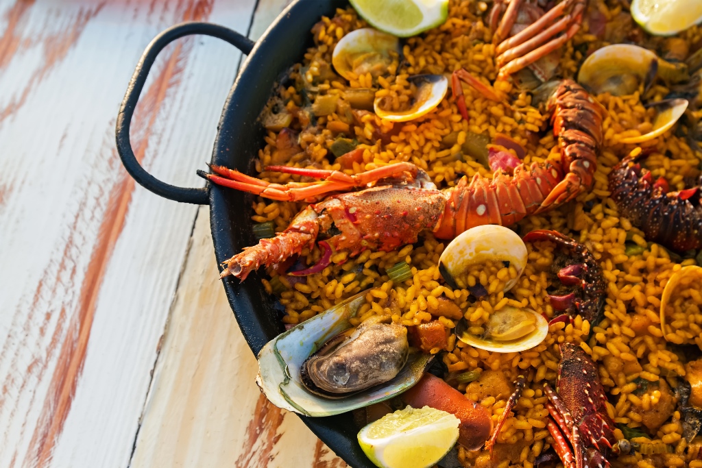 Restaurante La Jaima. — Comida y bebida