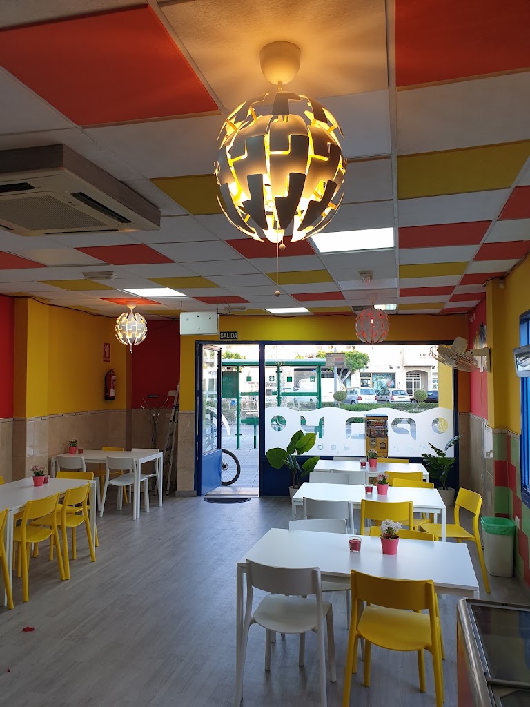 Pak Doner kebab & Pizza — Ambiente