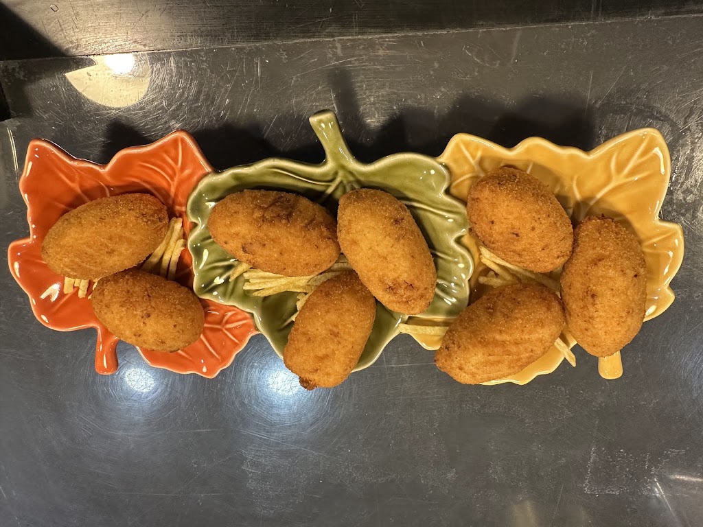 Restaurante Tikal — Comida y bebida