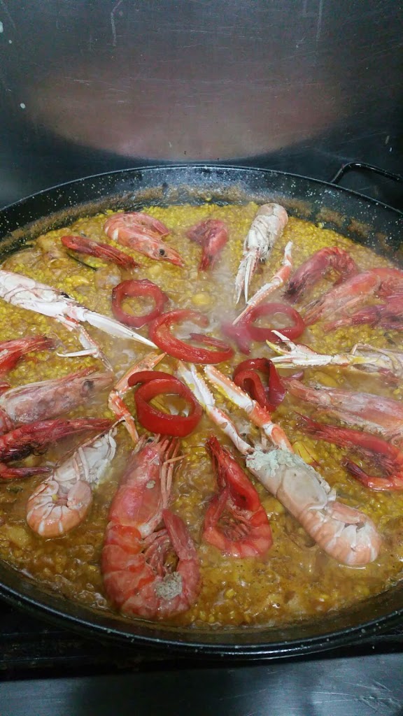 Los Remos Bar-Restaurante — Comida y bebida