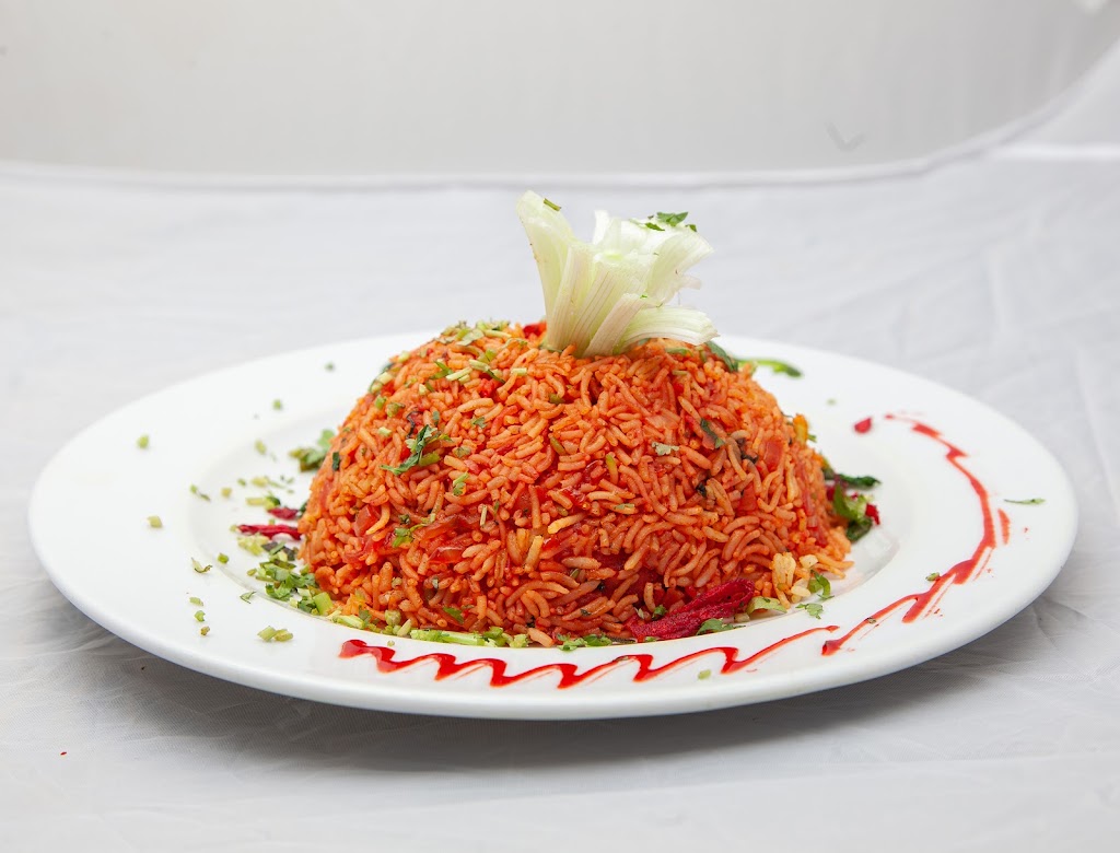 Taj Mahal Tandoori Restaurant — Comida y bebida