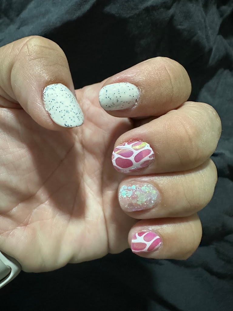 ICM, Nail artist and beauty — Una