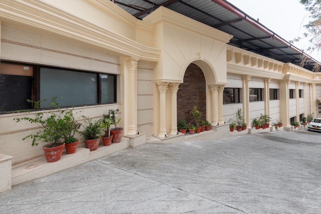 The Solitaire Resort By Lawrence Hotels