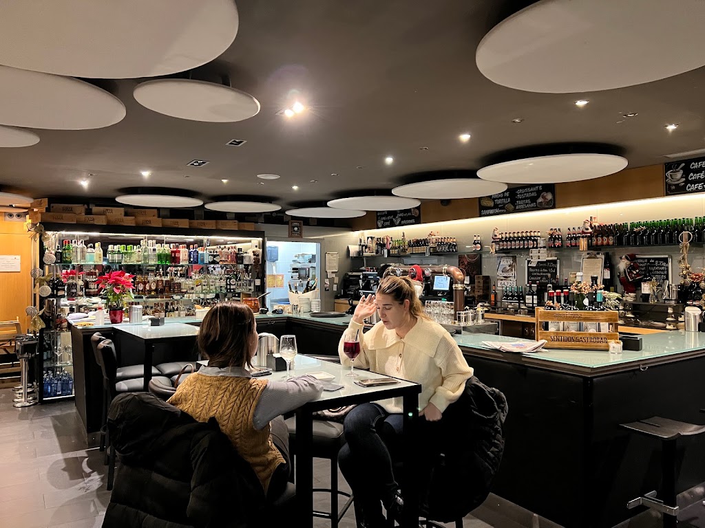Sentidos Gastrobar — Ambiente