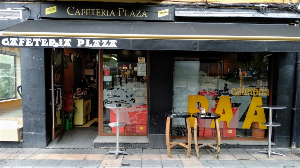 Cafeteria Plaza