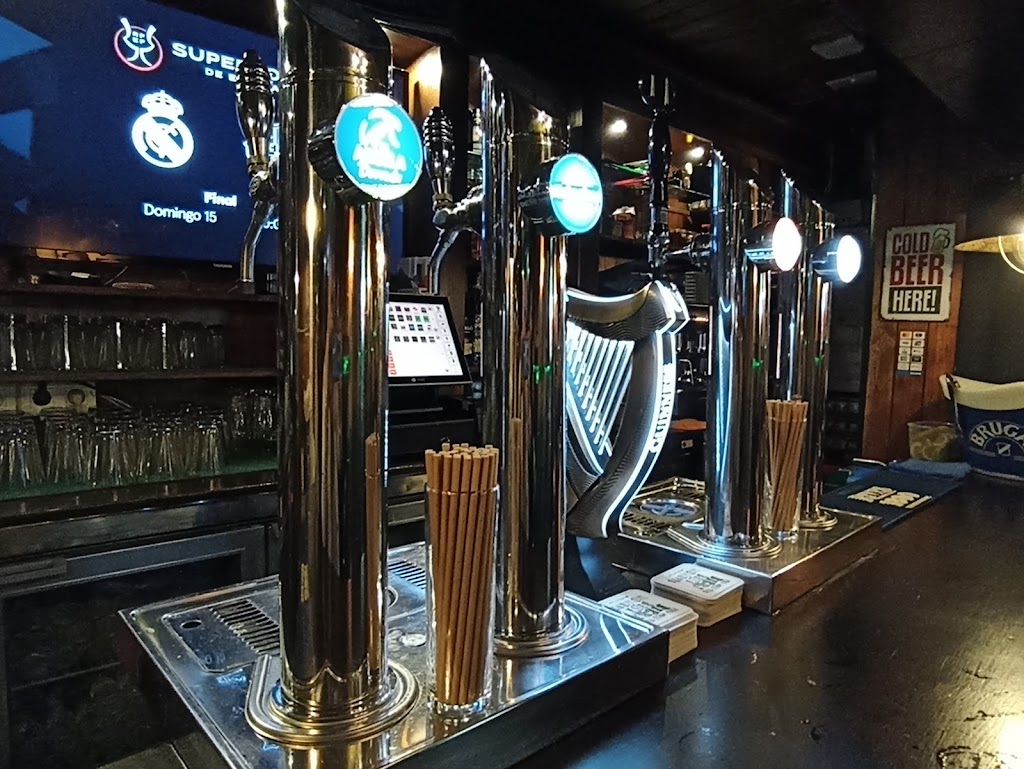 HEAVEN IRISH TAVERN — Comida y bebida