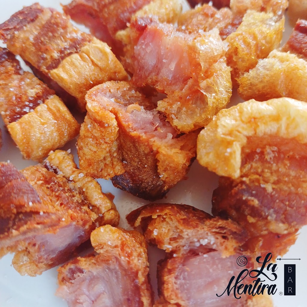 Restaurante La Mentira — Comida y bebida