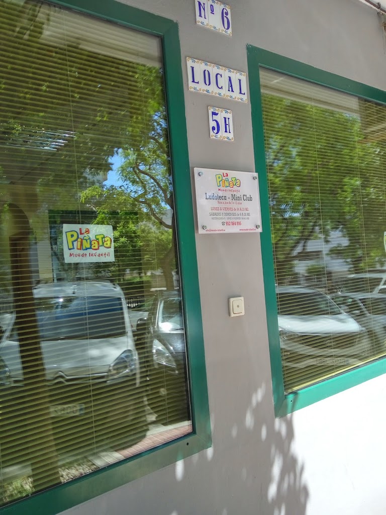 La Pinata, Mundo Infantil