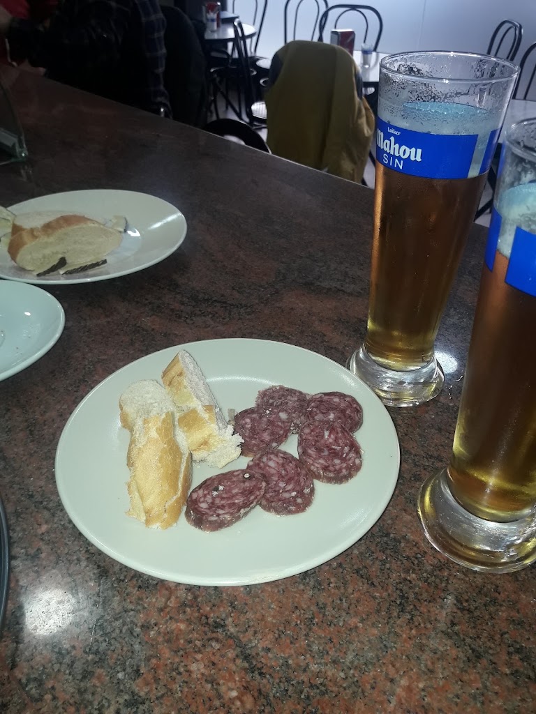 Bar Botavara — Comida y bebida