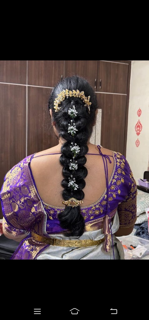 Pallavi Beauty Parlour