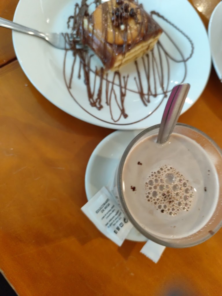 Bar Cafe de Arles — Cafe