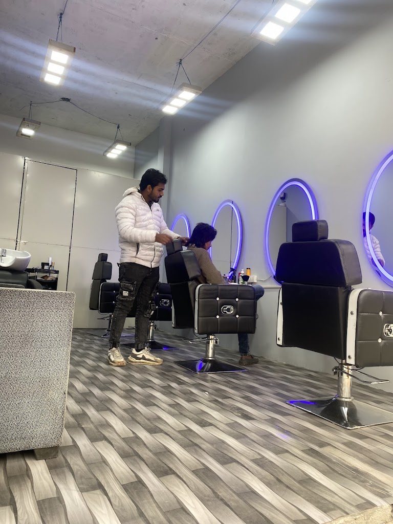 Shahnaz Unisex Saloon