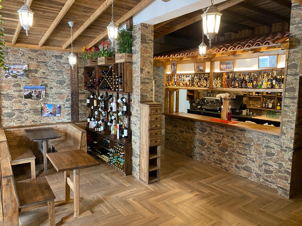 Tasca El Escondite — Ambiente
