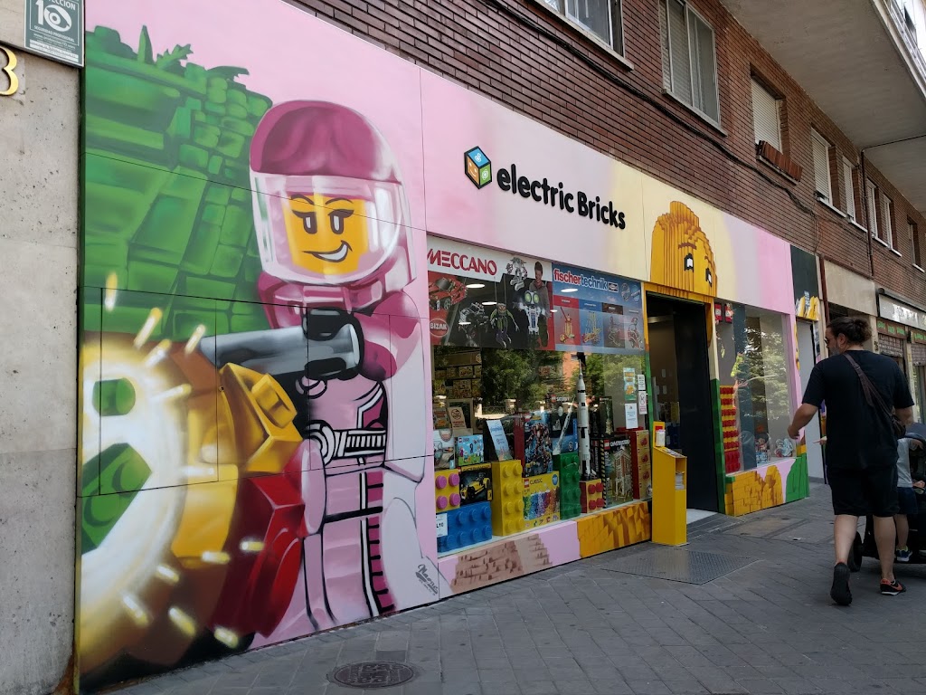 Foto 2 de electricBricks - Lego Center Madrid