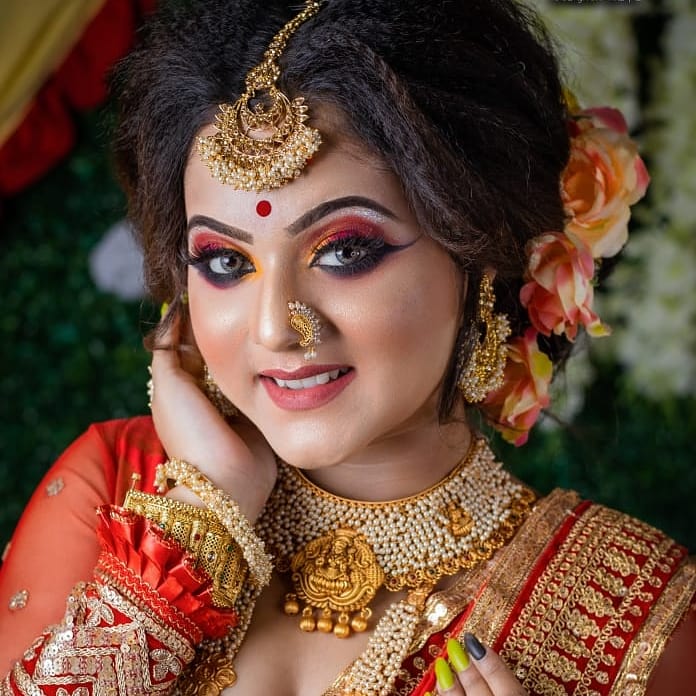 Soumis Beauty And Makeup Academy