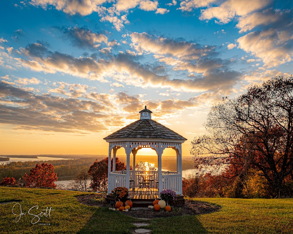 Tara Point Inn & Cottages