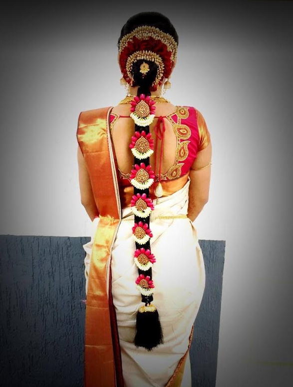 Apoorva Beauty Parlour