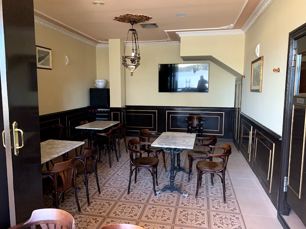 CAFE LA TERTULIA — Ambiente