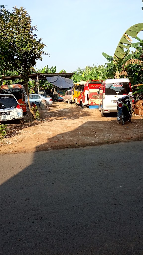 Bengkel cat mobil "Pak Bidin"