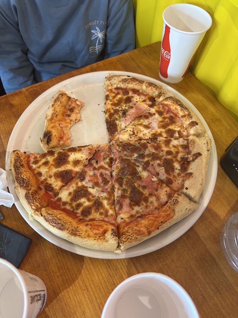 La Famasa — Pizza