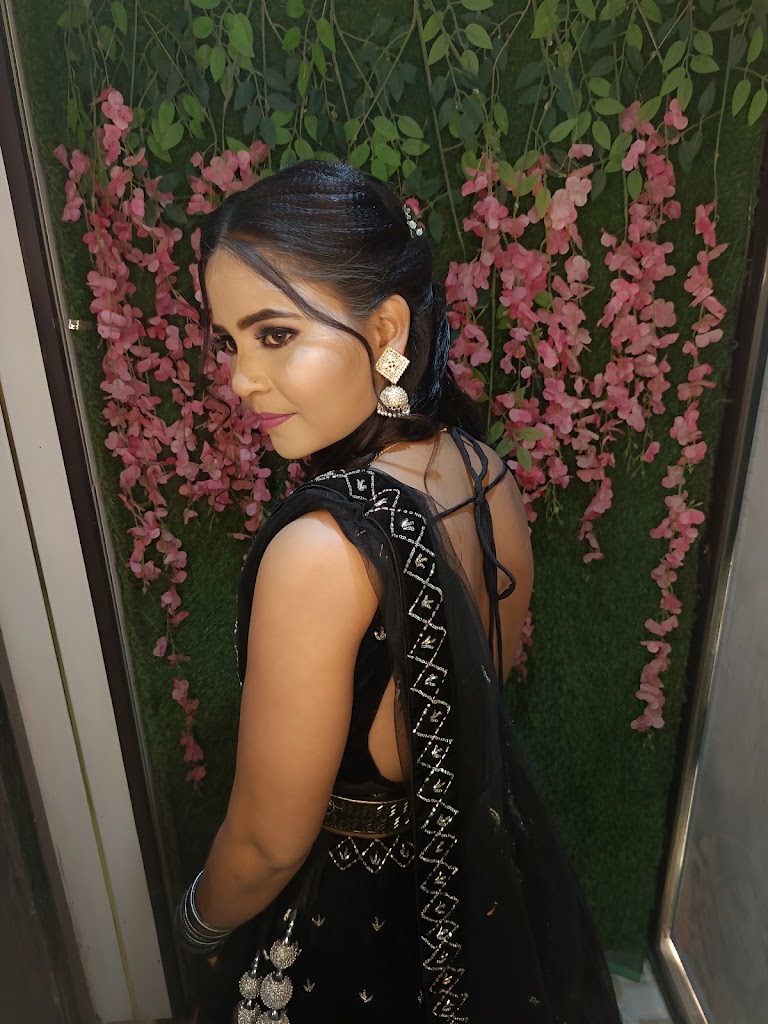 Magic Glow Beauty Parlour Kunda